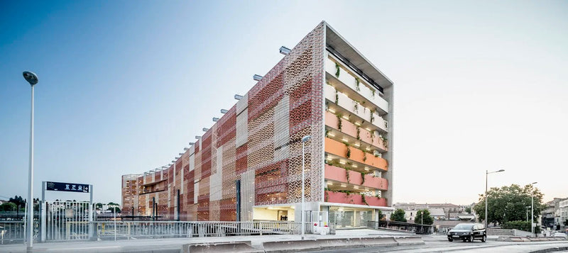 FACADE CARPARK