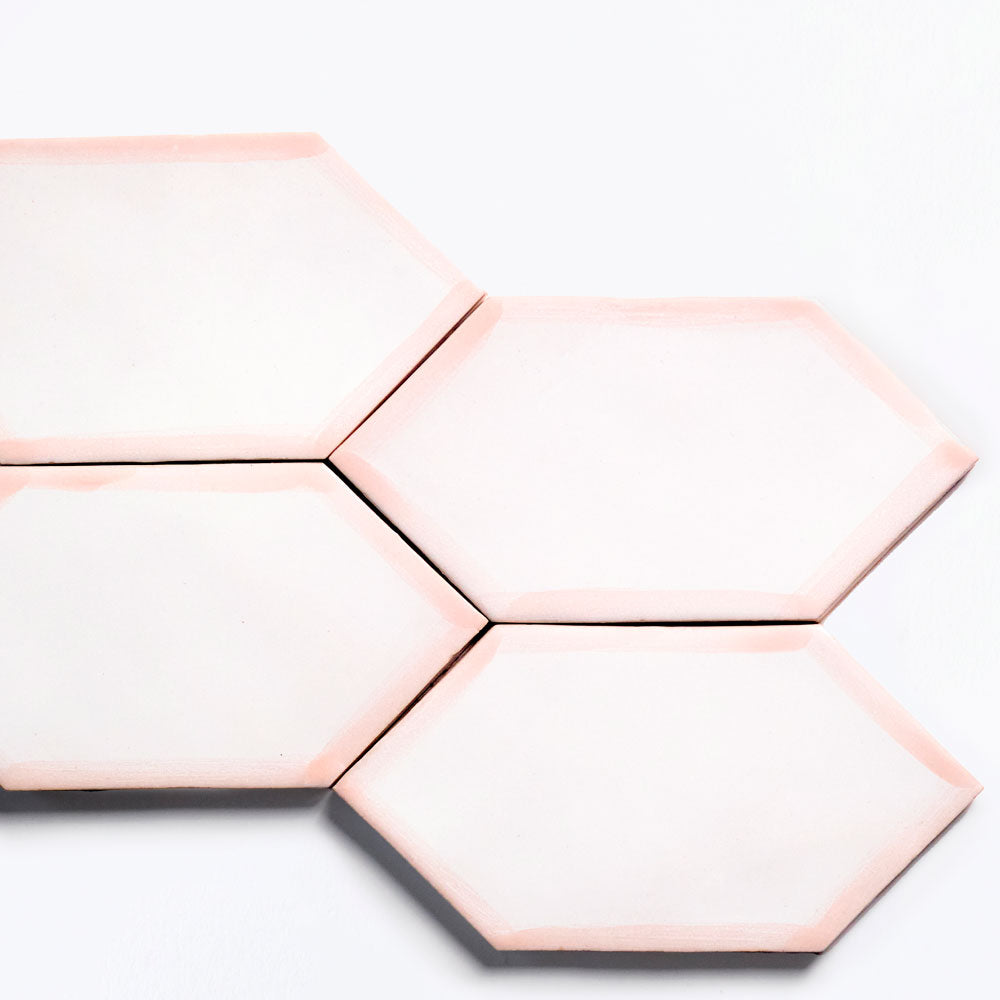 Edge T-Whitepink | 18X9X1 Cm